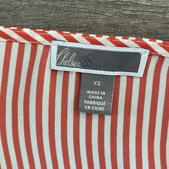 Chelsea28 red and white striped wrap top size XS - Picture 4 of 4